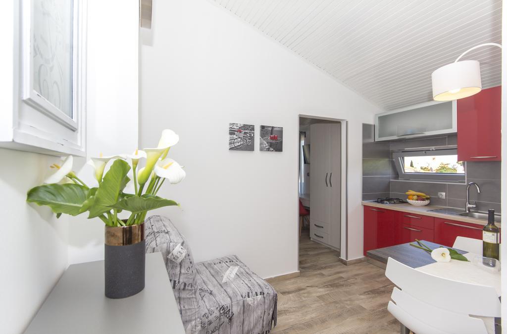 Alison Apartments Premantura Kültér fotó