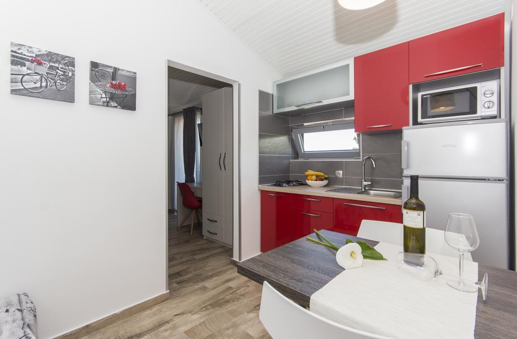 Alison Apartments Premantura Kültér fotó