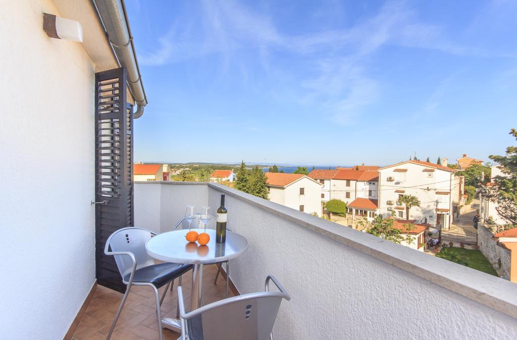 Alison Apartments Premantura Kültér fotó