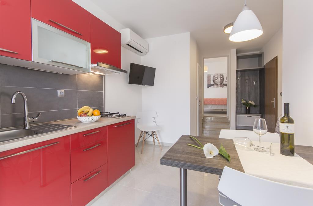 Alison Apartments Premantura Kültér fotó