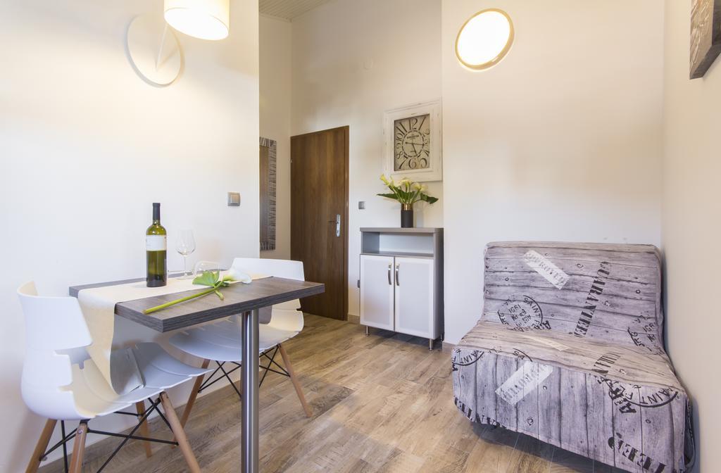 Alison Apartments Premantura Kültér fotó