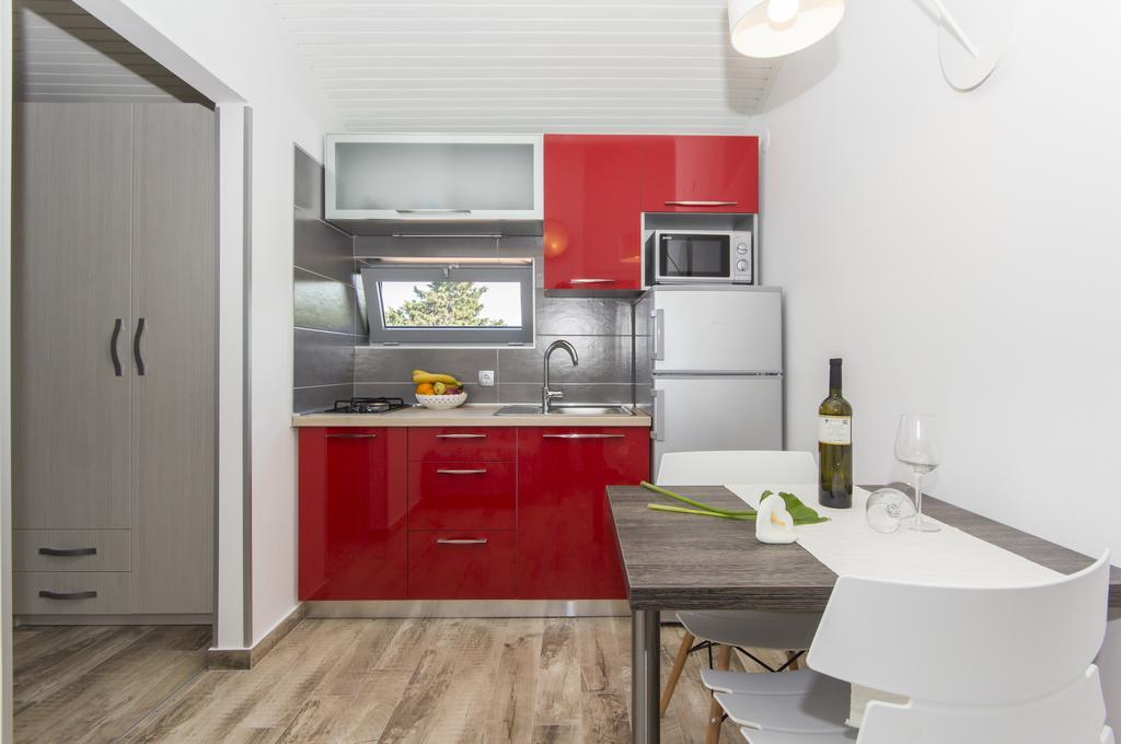 Alison Apartments Premantura Kültér fotó