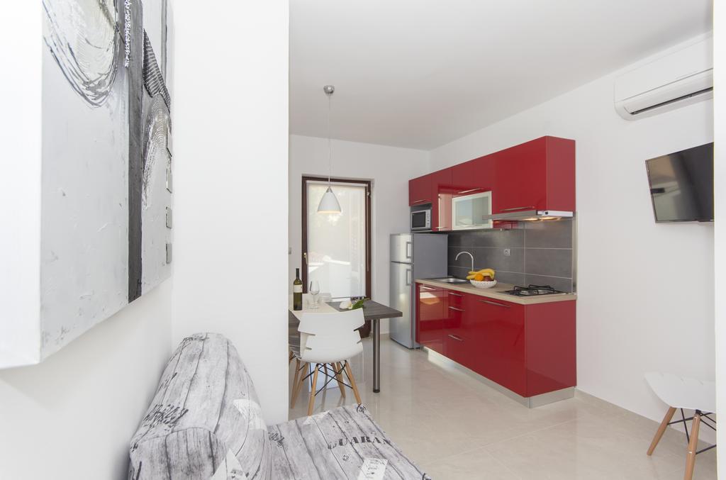 Alison Apartments Premantura Kültér fotó